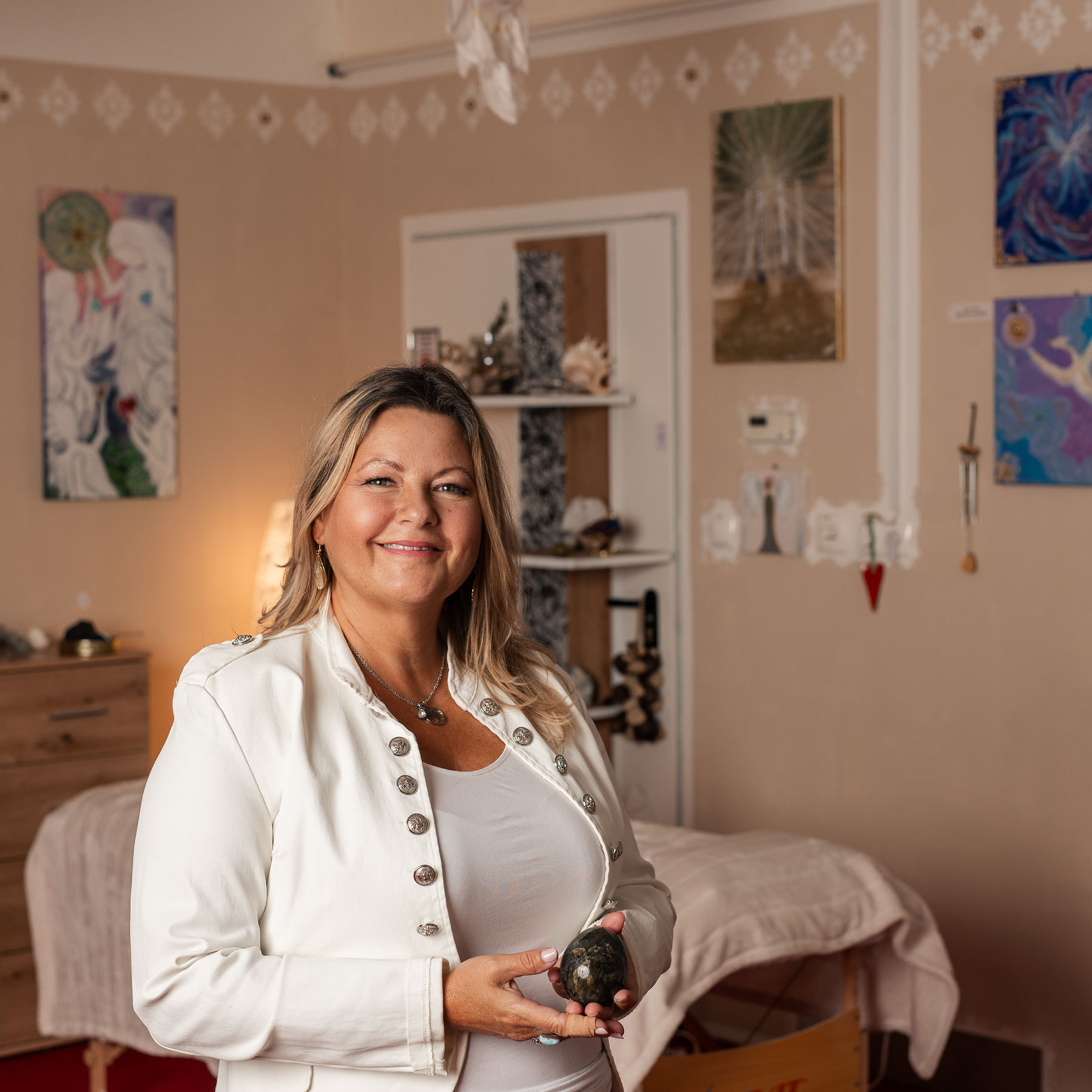 Tanja Muha v ateljeju Spiritaia
