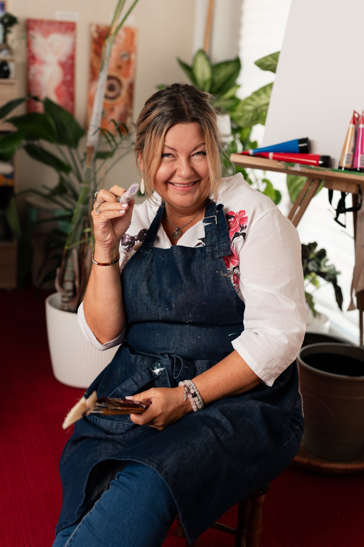 Tanja Muha med slikarsko delavnico